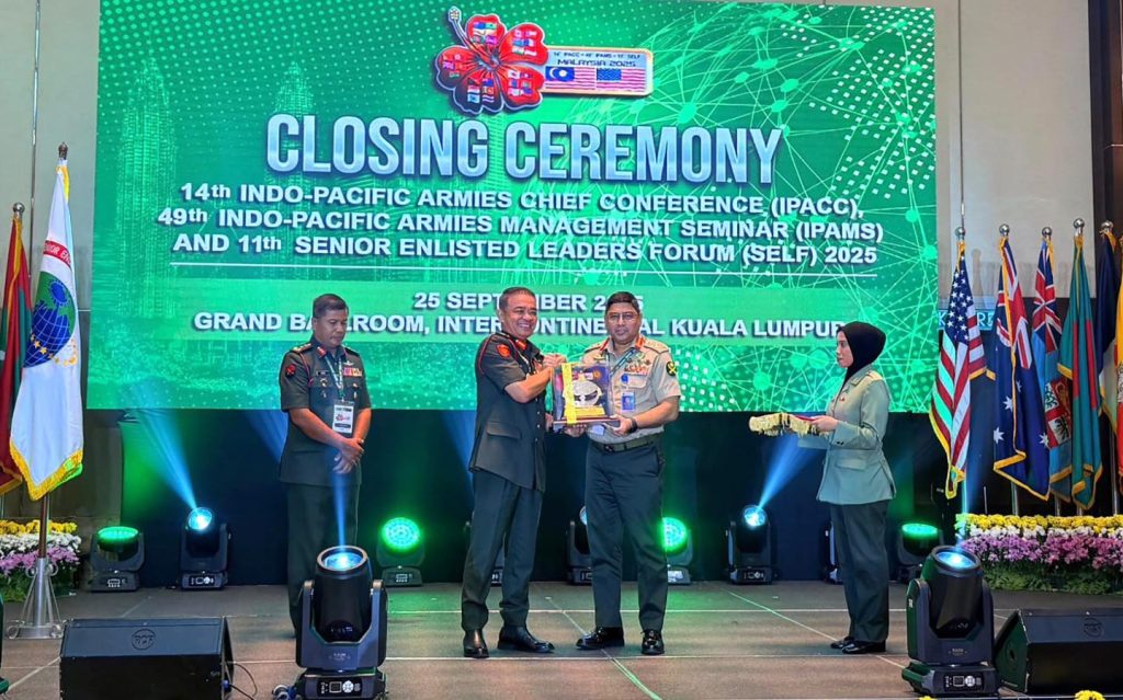 ইন্দো-প্যাসিফিক আর্মি চিফস্ কনফারেন্স শেষে দেশে ফিরলেন সেনাবাহিনী প্রধান