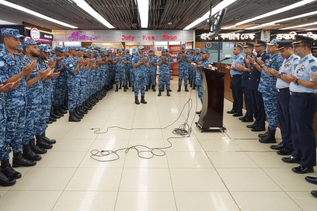 শান্তিরক্ষা মিশনে অংশ নিতে ঢাকা ত্যাগ করল বিমান বাহিনীর ১৯০ সদস্যের নতুন কন্টিনজেন্ট