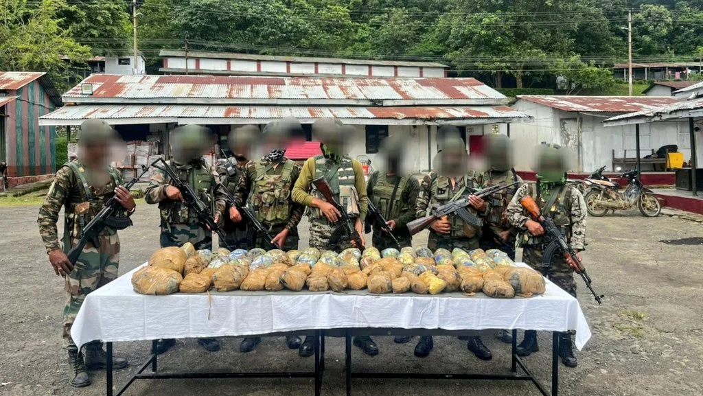 মণিপুরে যৌথ অভিযানে ১১ সশস্ত্র জঙ্গি গ্রেপ্তার, বিপুল অস্ত্র-গোলাবারুদ ও মাদক উদ্ধার
