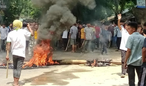 গুইমারায় অবরোধের নামে সহিংসতা: সেনাবাহিনীর ওপর হামলা, অগ্নিসংযোগ