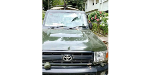 খাগড়াছড়িতে মহাসমাবেশের নামে বিশৃঙ্খলা: সেনাবাহিনীর টহলে হামলা ইউপিডিএফ সমর্থকদের