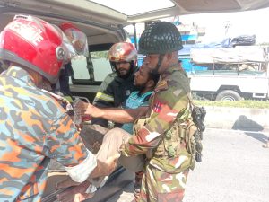 বগুড়ায় সড়ক দুর্ঘটনা, সেনা টহল দলের দ্রুত সহায়তায় প্রাণে বাঁচলেন আহতরা