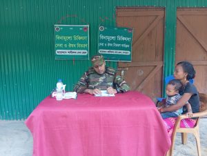 আলীকদমে সেনাবাহিনীর উদ্যোগে বিনামূল্যে চিকিৎসা সেবা পেল শতাধিক মানুষ