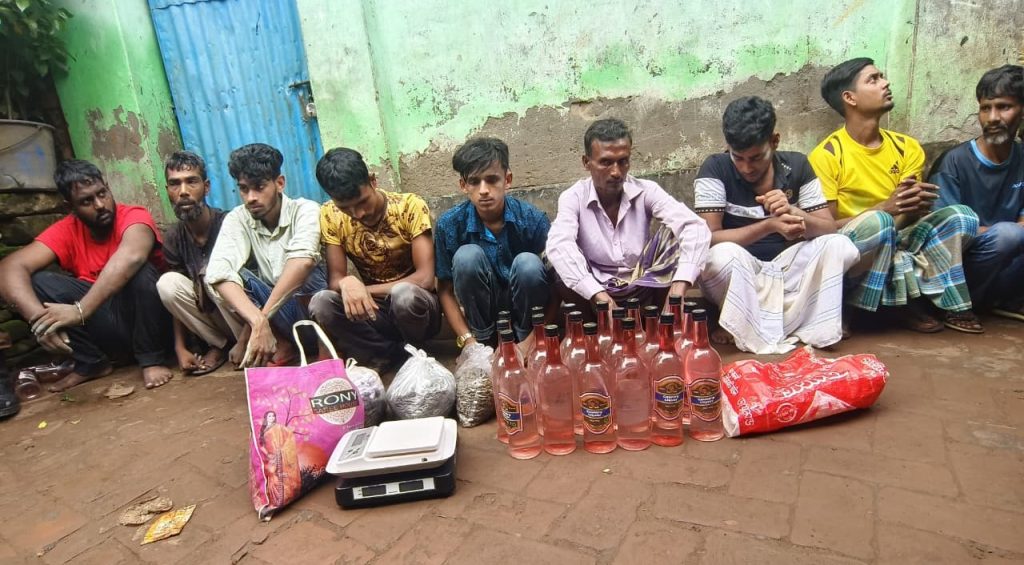 বগুড়ায় যৌথ অভিযানে ৯ জন আটক, বিপুল মাদকদ্রব্য উদ্ধার