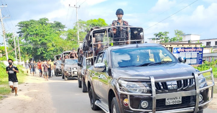উত্তেজনা ও পাল্টাপাল্টি ধাওয়ার ঘটনায় খাগড়াছড়িতে ৭ প্লাটুন বিজিবি মোতায়েন