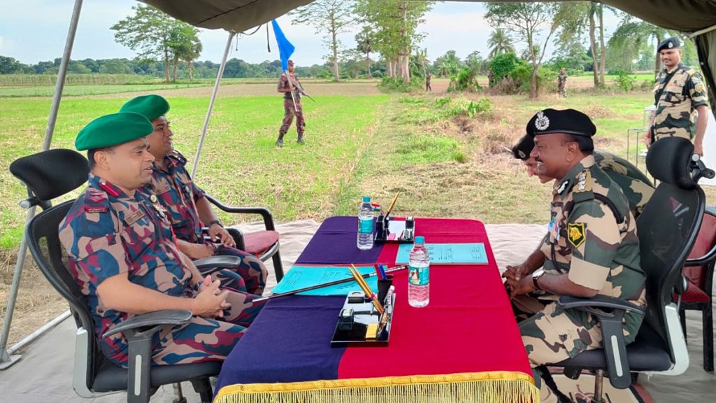ঝিনাইদহের মহেশপুর সীমান্তে বিজিবি-বিএসএফ বৈঠক অনুষ্ঠিত