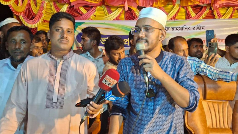 ভারত আমাদের খাগড়াছড়িতে ধর্ষণের অভিযোগ: ‘ভুয়া ধর্ষণ’ বলায় বিব্রত হান্নান মাসউদ, চাইলেন কঠোর শাস্তিপার্বত্য অঞ্চল কেড়ে নিতে চায়: হান্নান মাসউদ