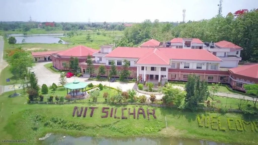 ক্যাম্পাসে সহিংসতা: ৫ বাংলাদেশি শিক্ষার্থীকে ফেরত পাঠাচ্ছে ভারত