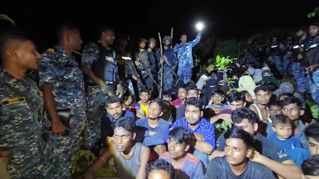 টেকনাফের গহীন পাহাড় থেকে নারী-শিশুসহ অপহৃত ৬৬ জন উদ্ধার