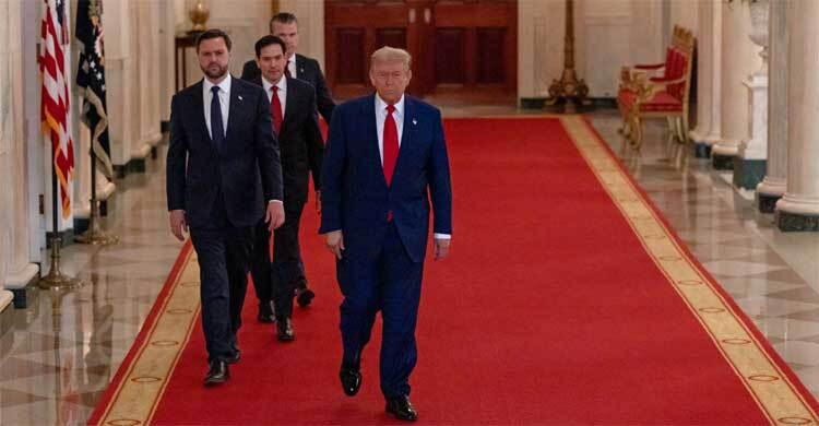 চীন-ভারতের ওপর ১০০ শতাংশ শুল্ক আরোপে ইইউকে আহ্বান ট্রাম্পের