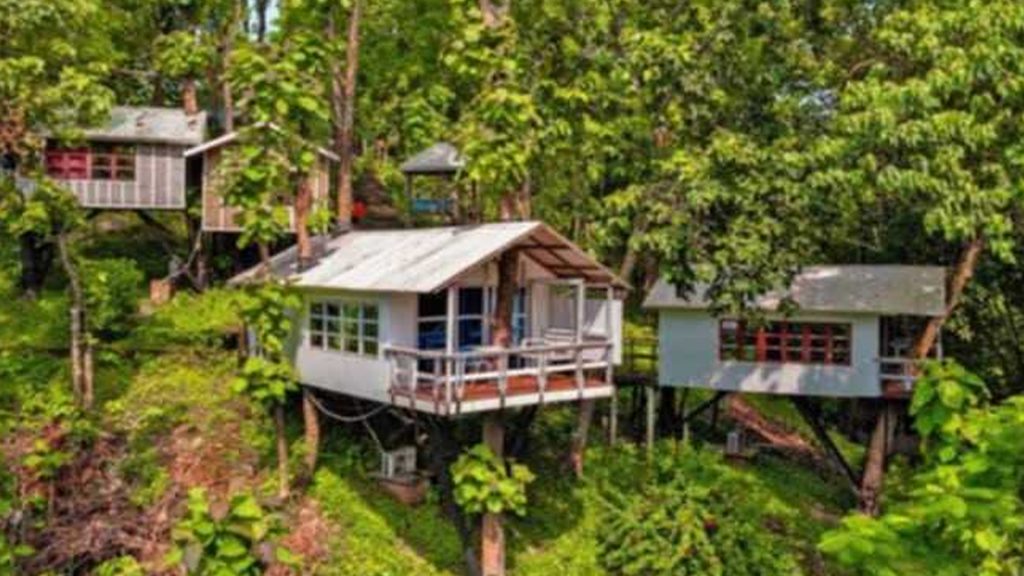 বান্দরবানে ৬ রিসোর্টকে সাত লাখেরও বেশি জরিমানা