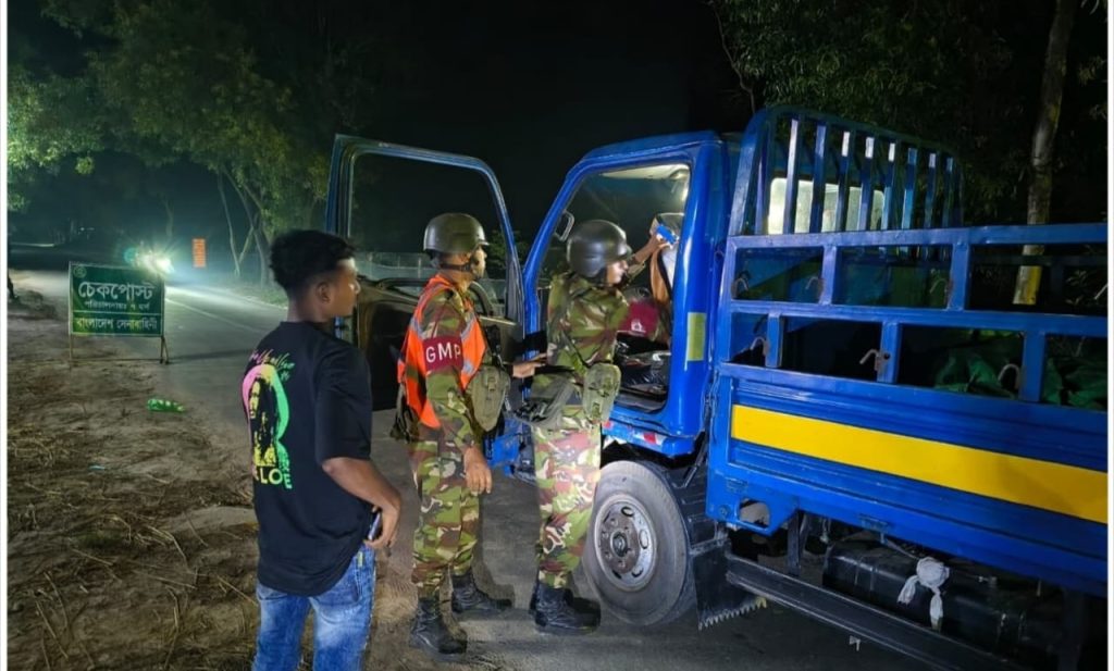 সপ্তাহজুড়ে দেশব্যাপী যৌথ বাহিনীর অভিযানে ১৪৪ জন আটক