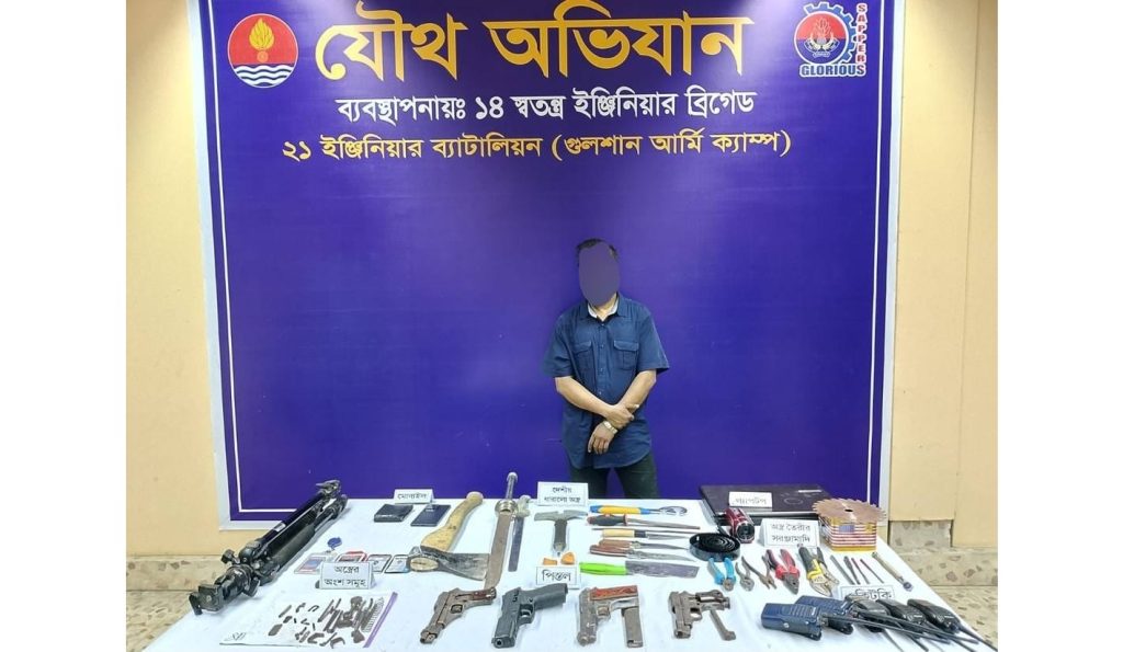 যৌথ বাহিনীর অভিযান: এক সপ্তাহে সারাদেশে ১৫১ জন গ্রেফতার