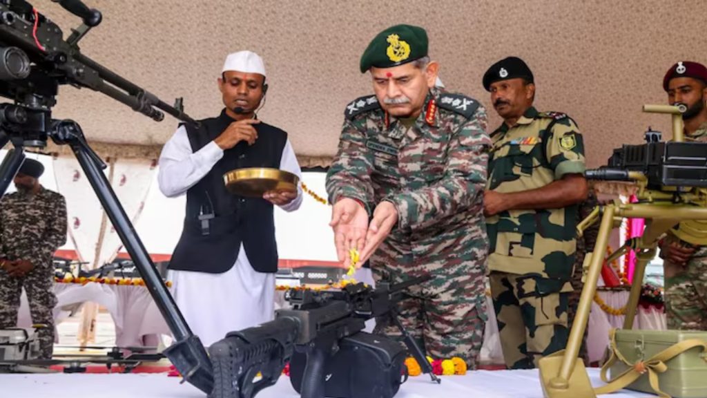 পাকিস্তানকে ‘মানচিত্র থেকে মুছে দেব’, হুমকি ভারতীয় সেনাপ্রধানের