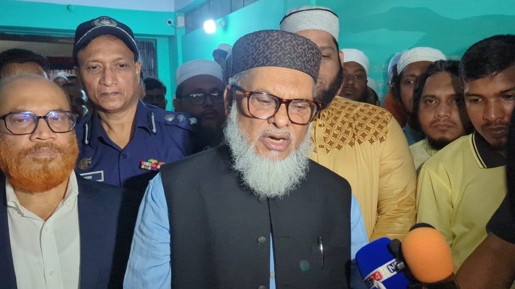 পার্বত্য চট্টগ্রামসহ সারাদেশে সম্প্রীতির বন্ধনই শান্তির ভিত্তি: ধর্ম উপদেষ্টা