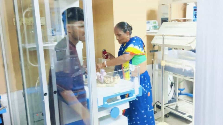 খাগড়াছড়িতে নবজাতক উদ্ধার: সেনাবাহিনীর মানবিক সহায়তায় নিশ্চিত শিশুর সুরক্ষা