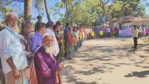 বাঘাইছড়িতে জেলা পরিষদের প্রকল্পে বৈষম্যের অভিযোগে নাগরিক পরিষদের মানববন্ধন