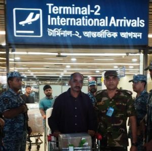 ১৯ বছরের বন্দিত্বের অবসান: নিঃস্ব ময়নুলকে ফিরিয়ে এনে দৃষ্টান্ত স্থাপন করল বাংলাদেশ সেনাবাহিনী
