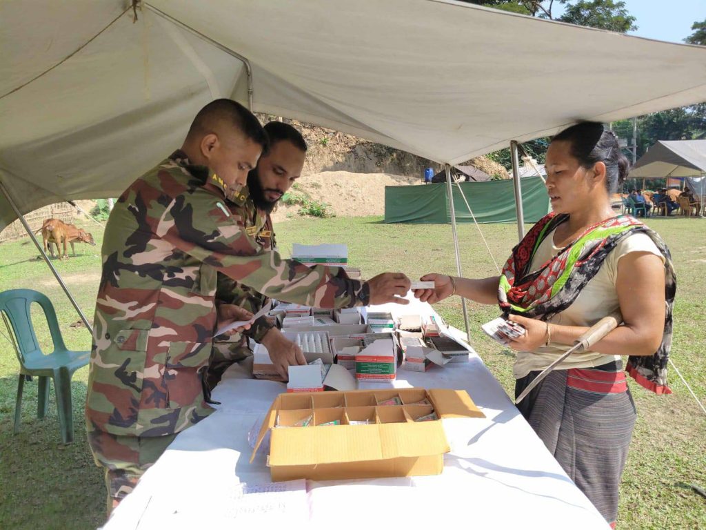 কাউখালীতে সেনাবাহিনী আয়োজিত চিকিৎসা ক্যাম্পে যেতে স্থানীয়দের বাধা দিল ইউপিডিএফ, স্থানীয়দের ক্ষোভ