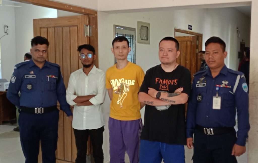 আন্তর্জাতিক কল টার্মিনেশন জালিয়াতি, রামগড়ে চীনা নাগরিকসহ আটক ৩