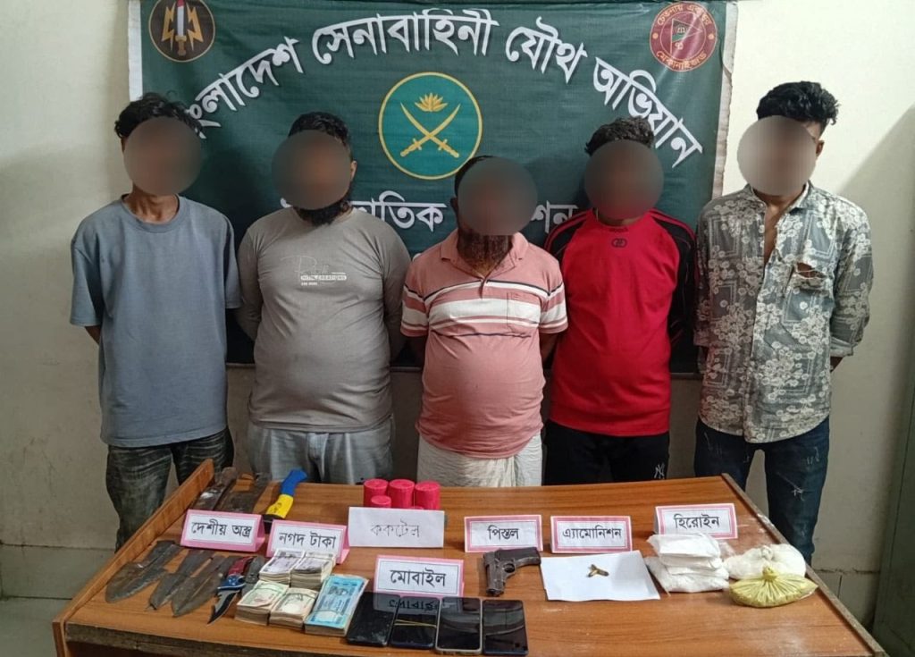 দেশে যৌথ বাহিনীর অভিযানে এক সপ্তাহে আটক ৩৮