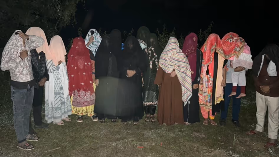 আসাম থেকে অনুপ্রবেশকারী ১০ রোহিঙ্গাসহ ১৬ অনুপ্রবেশকারীকে পুশব্যাক