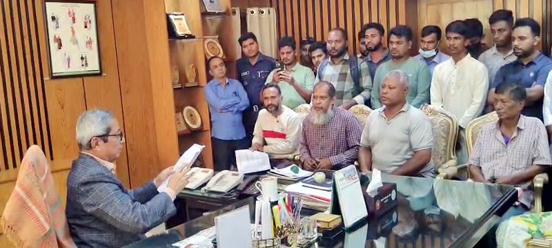 মন্ত্রাণালয়ের বাইরে গিয়ে জেলা পরিষদ চালাতে চান কাজল তালুকদার, বিক্ষোভে উত্তাল রাঙামাটি