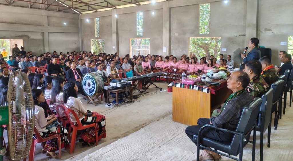 সেনাবাহিনীর আশ্বাস- ‘ধর্ম-বর্ণ নির্বিশেষে শান্তি ও নিরাপত্তায় আমরা আছি আপনাদের পাশে’