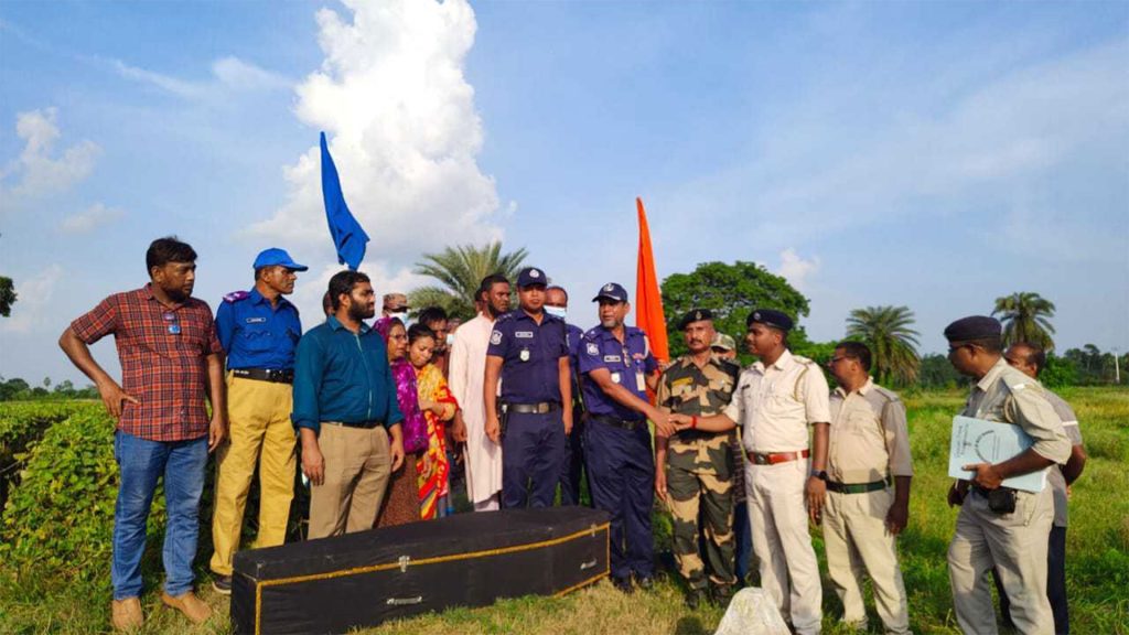 সীমান্তে বিএসএফের অনুপ্রবেশের ঘটনায় পতাকা বৈঠক