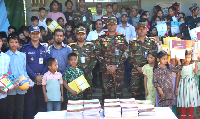 স্বাবলম্বিতার পথে ম্রো জনগোষ্ঠী: আলীকদমে সেনাবাহিনীর বহুমুখী মানবিক কার্যক্রম