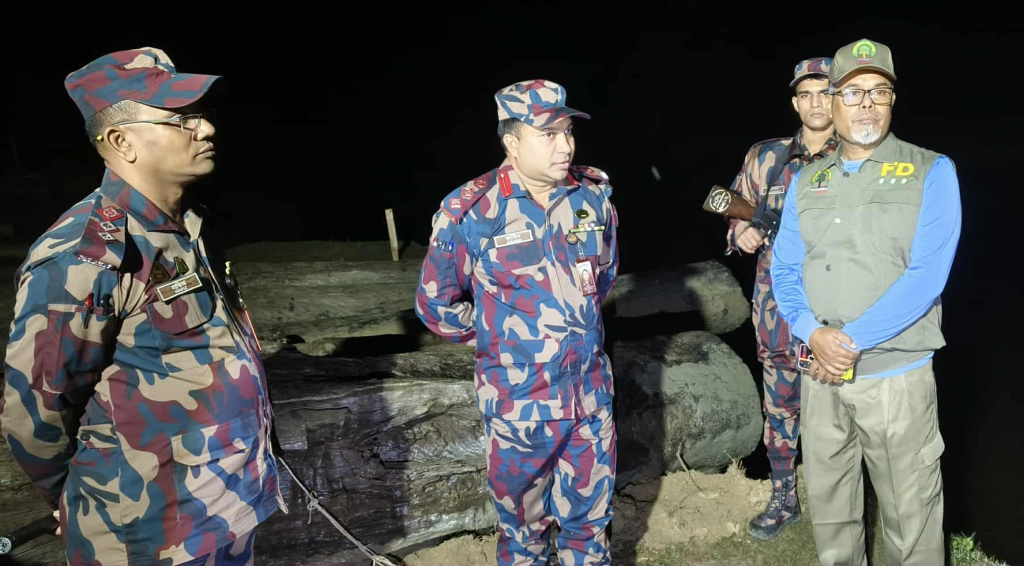 বাঘাইছড়িতে নদী পথ ব্যবহার করে পাচারের চেষ্টা, বিজিবির অভিযানে ৬০০ ঘনফুট গোলকাঠ জব্দ