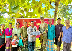 ভূয়াছড়িতে শিক্ষার্থীদের মাঝে সেনাবাহিনীর শিক্ষা উপকরণ বিতরণ ও বিনামূল্যে চিকিৎসাসেবা