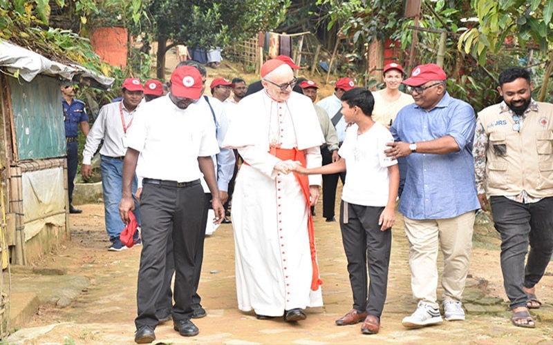 রোহিঙ্গা শরণার্থী ও বাস্তুচ্যুত মানুষের পাশে ভ্যাটিকানের মানব উন্নয়ন মন্ত্রী