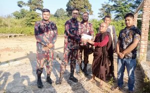 পানছড়ির দুদকছড়ায় টিউবওয়েল স্থাপন ও কৃষি উপকরণ বিতরণ করল বিজিবি