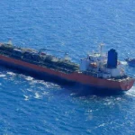 চোরাই জ্বালানি নিয়ে পালানোর সময় ভারতীয় ক্রুসহ জাহাজ আটক করল ইরান