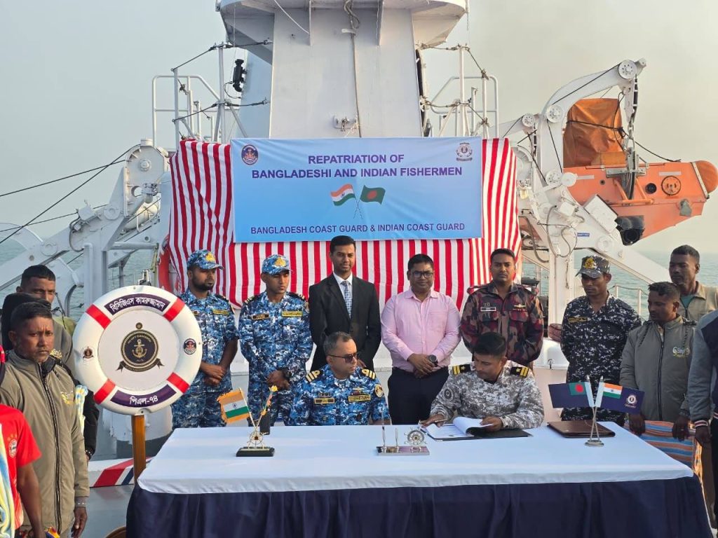 ৩৮ বাংলাদেশি জেলেকে মুক্তি দিয়েছে ভারত, ফিরে গেল ৪৭ ভারতীয়ও