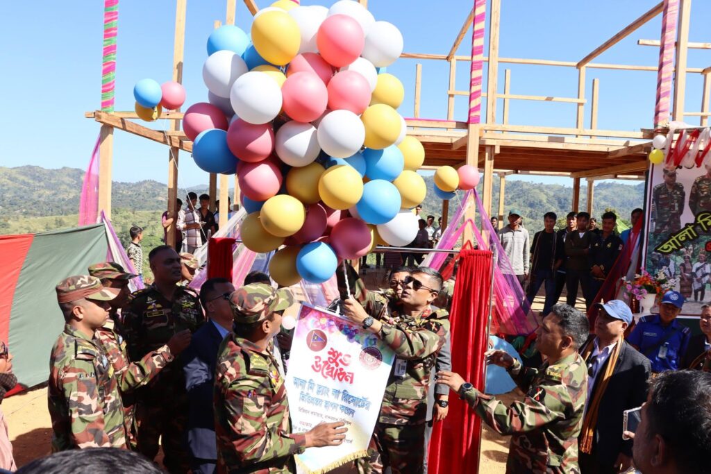 সেনাবাহিনীর উদ্যোগে রিসোর্ট স্থাপনের মাধ্যমে রুমায় বম সম্প্রদায়ের নতুন কর্মসংস্থান