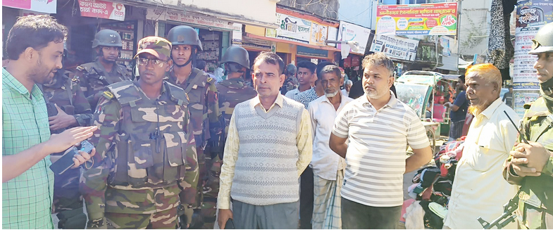 আলীকদম বাজারে ফুটপাত দখলমুক্ত ও খাদ্য নিরাপত্তায় সেনাবাহিনীর বিশেষ মনিটরিং অভিযান