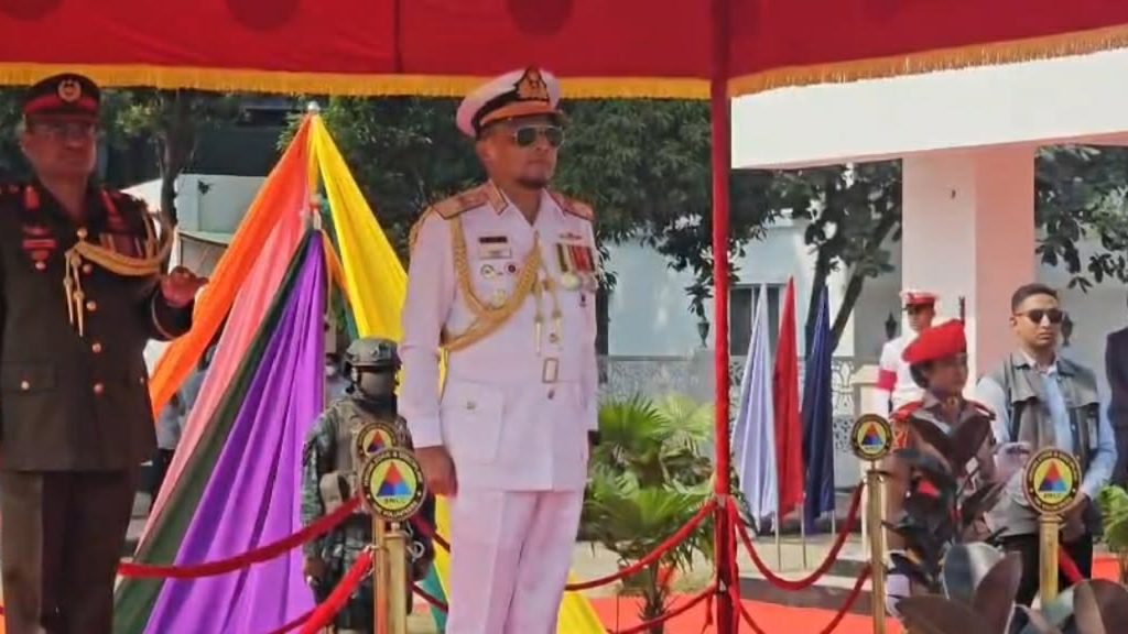 সশস্ত্র বাহিনী দেশ ও জাতির সেবায় সব সময় প্রস্তুত- নৌবাহিনী প্রধান