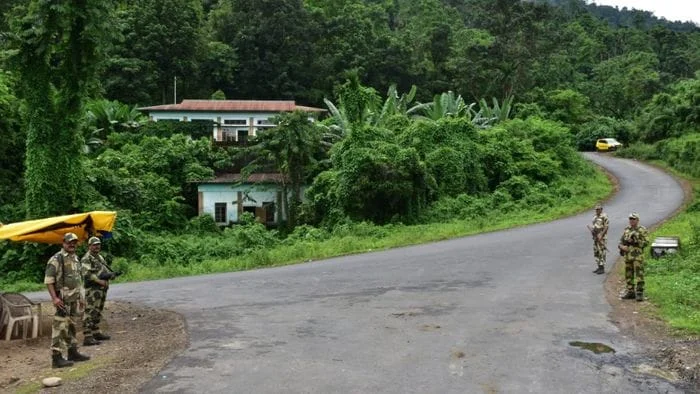 বাংলাদেশ সীমান্তে রাত্রীকালীন কারফিউ জারি করল মেঘালয় রাজ্যের পশ্চিম গারো পাহাড় জেলা প্রশাসন