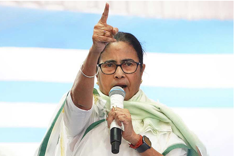 সীমান্তে ভারতীয়দের বাংলাদেশে ঠেলে দেওয়া হচ্ছে, বিএসএফের ‘উগ্রতা’ নিয়ে মমতার অভিযোগ