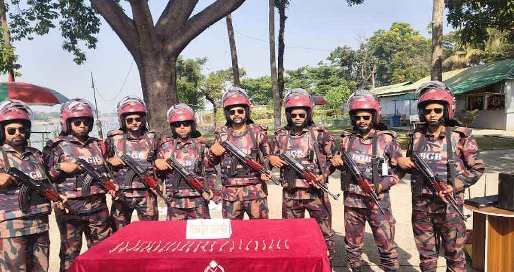 সুনামগঞ্জের তাহিরপুরে বাংলাদেশ–ভারত সীমান্তে ২৪ বিস্ফোরক দ্রব্য উদ্ধার