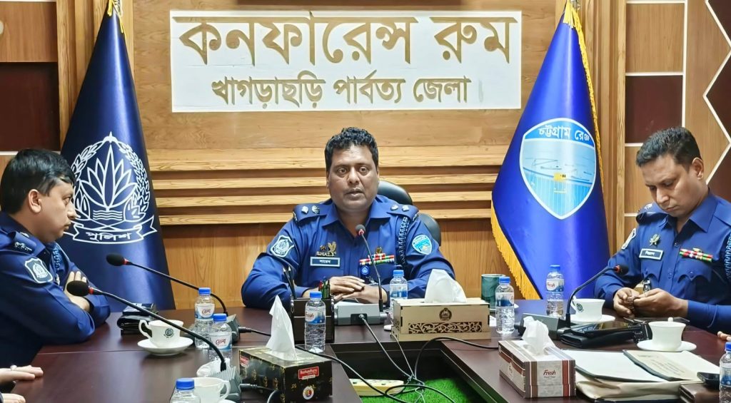 সাম্প্রদায়িক সম্প্রীতি রক্ষা ও গুজব প্রতিরোধে খাগড়াছড়ি পুলিশ কঠোরভাবে কাজ করবে- পুলিশ সুপার