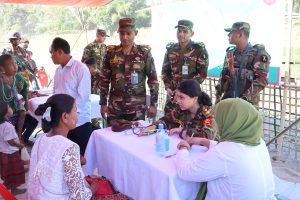 সম্প্রীতির অনন্য দৃষ্টান্ত: আলীকদমে বৌদ্ধ জনগোষ্ঠীর পাশে মানবিক সহায়তা নিয়ে সেনাবাহিনী