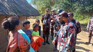 রামগড়ের দুর্গম পাহাড়ে বিজিবির মানবিকতার অনন্য দৃষ্টান্ত: বিনামূল্যে চিকিৎসা সেবা ও শীতবস্ত্র বিতরণ