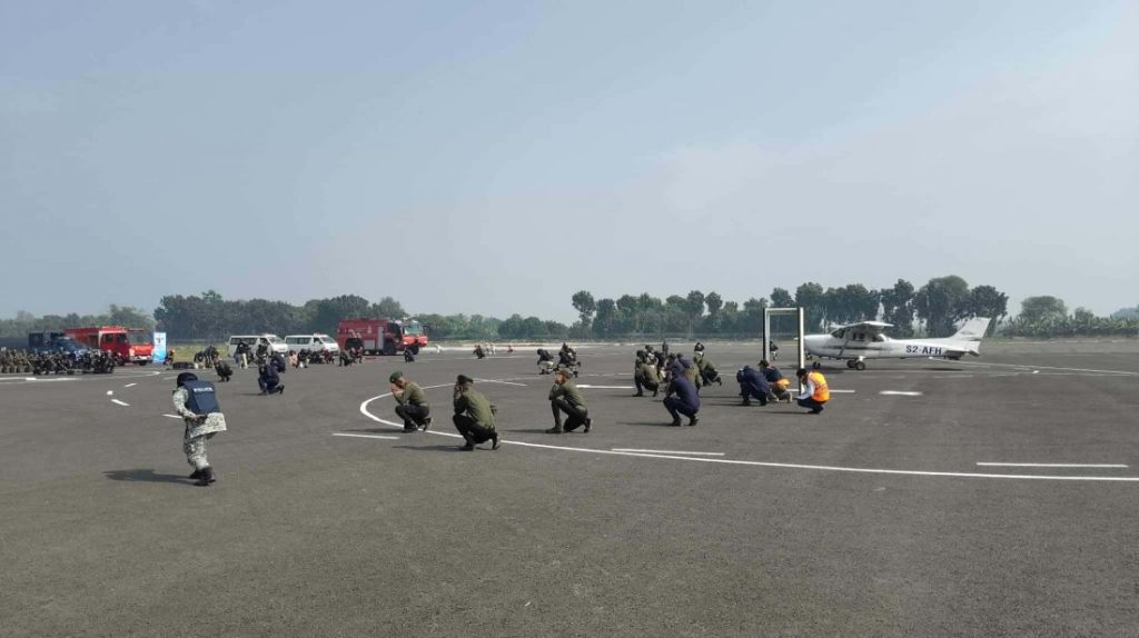 শাহ মখদুম বিমানবন্দরে ঝুঁকি মোকাবিলায় যৌথ নিরাপত্তা মহড়া