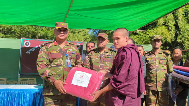 ‘পাহাড়ে সকল সম্প্রদায়ের মানুষের আর্থসামাজিক উন্নয়নে নিবেদিতভাবে কাজ করছে সেনাবাহিনী’