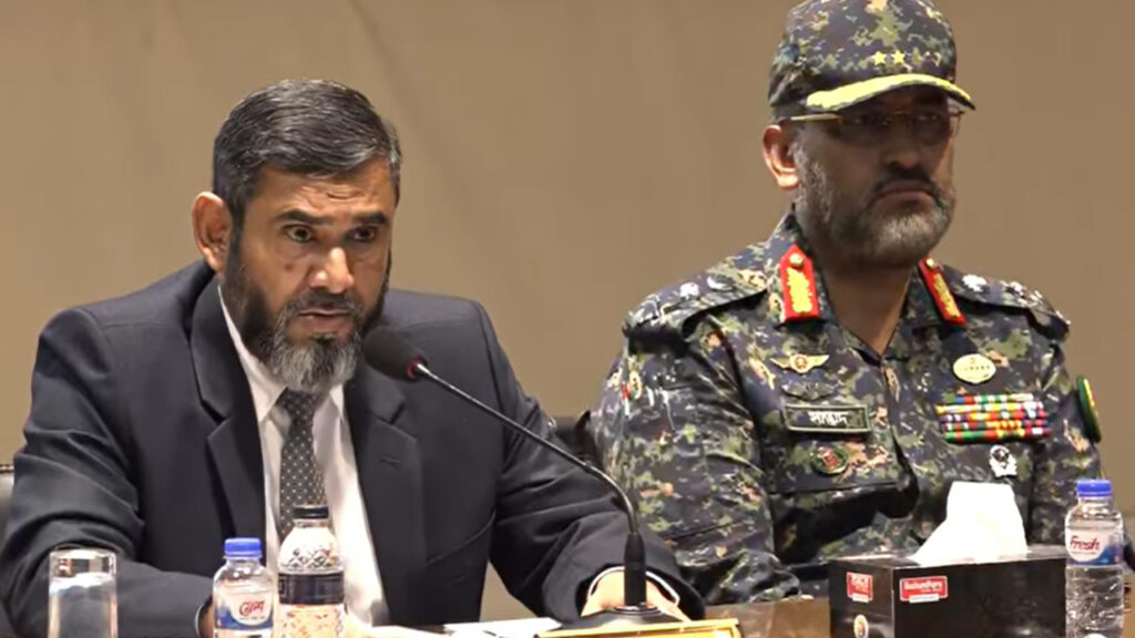 আইন-শৃঙ্খলা পরিস্থিতি ঠিক রাখতে এখন থেকে যৌথবাহিনীর অভিযান চলবে: ইসি সানাউল্লাহ