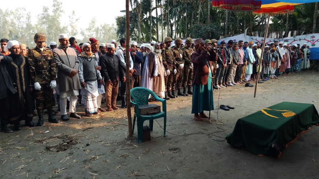 কুড়িগ্রামে নিজ বাড়িতে শায়িত হলেন শান্তিরক্ষা মিশনে ড্রোন হামলায় নিহত দুই বীর সৈনিক