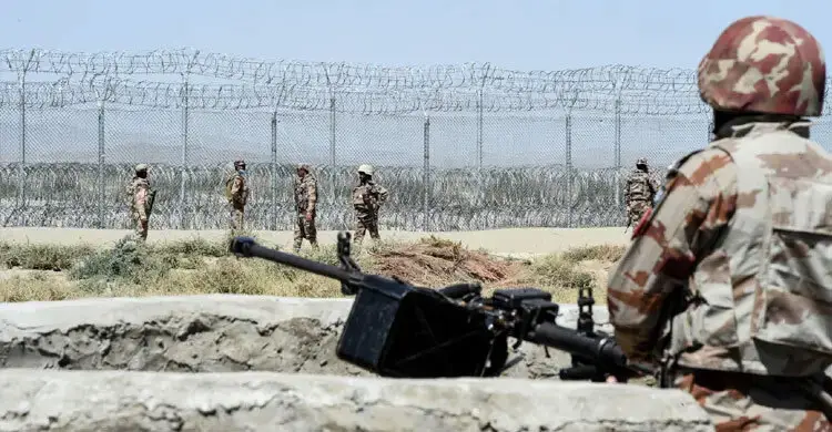 পাকিস্তান–আফগানিস্তান সীমান্ত ক্রসিংয়ে রাতভর প্রাণঘাতী গোলাগুলি, নিহত ৪